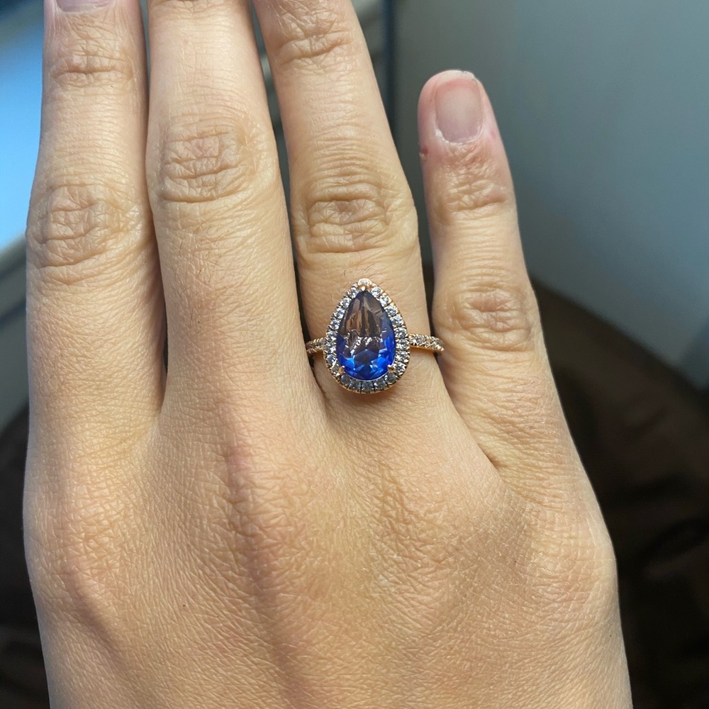Light blue ombré crystal on rose gold